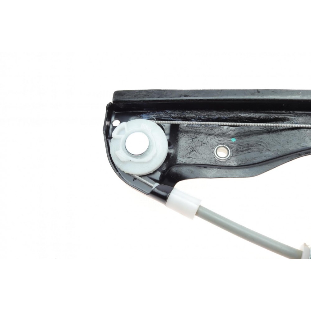 Склопідіймач (задній) VW Golf 99-09/Jetta 05-10 (R) (електро)(без моторчика)