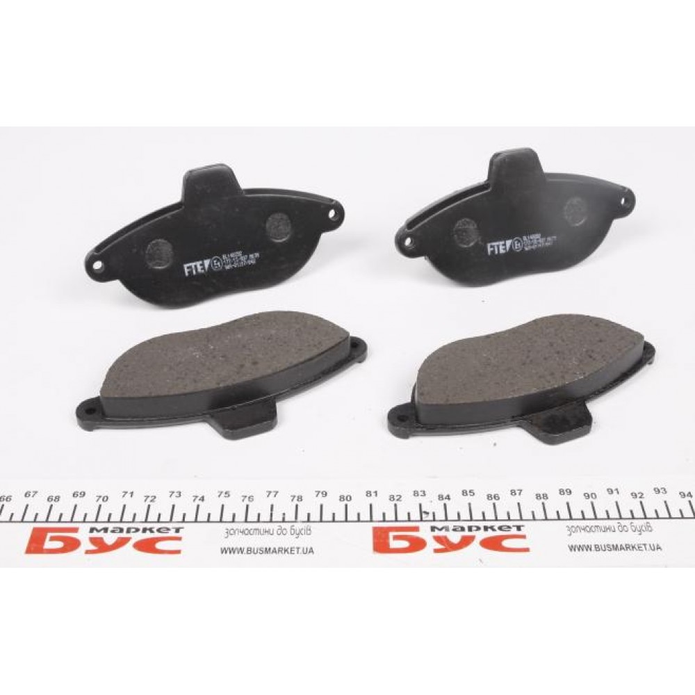 Колодки гальмівні (передні) Fiat Scudo/Peugeot Expert 96- (з датчиками) + болти