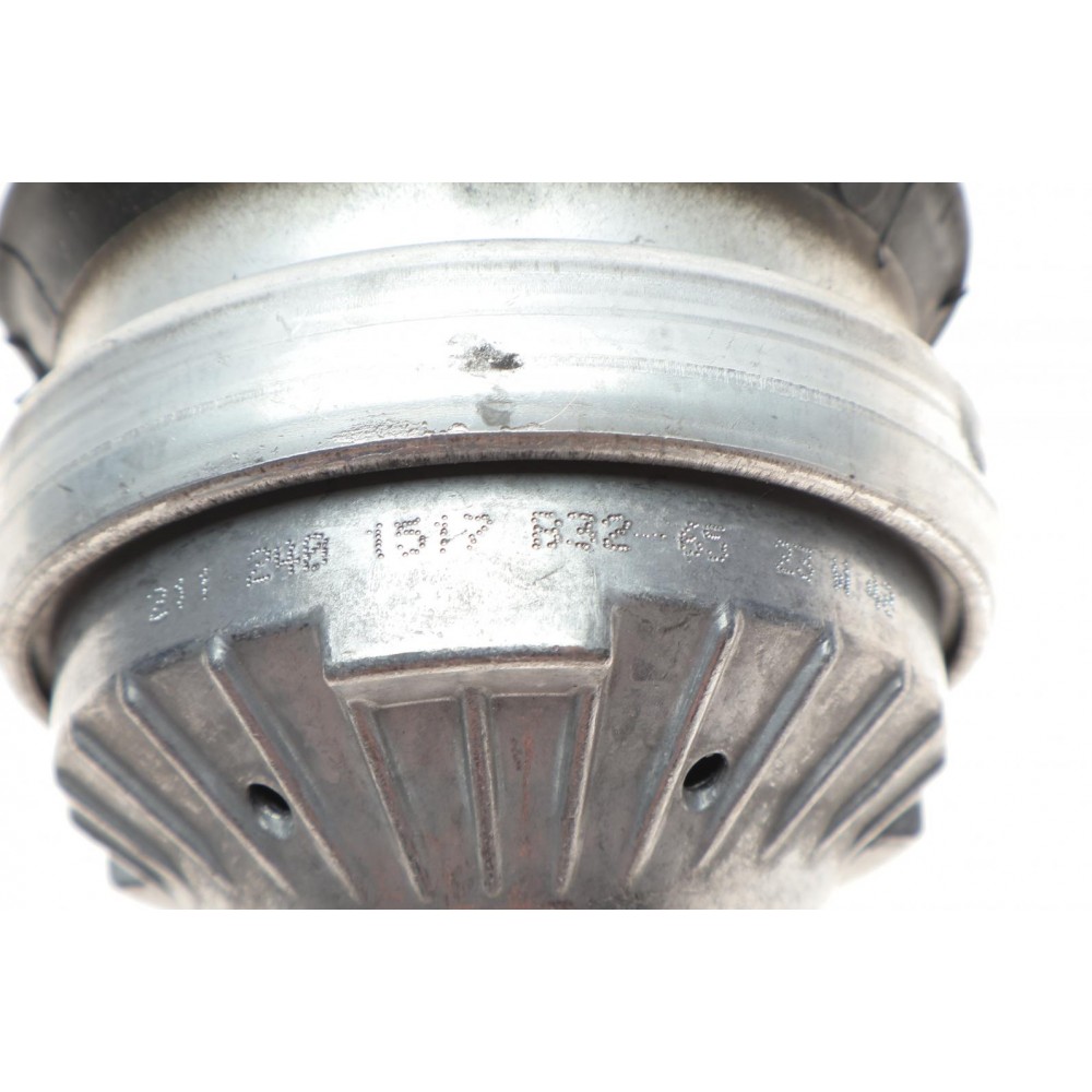 Подушка двигуна (L) MB C-клас (W203)/E-клас (W210)/CLK-клас (C209) -09