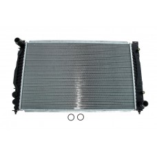 Радіатор охолодження VW Passat 96-