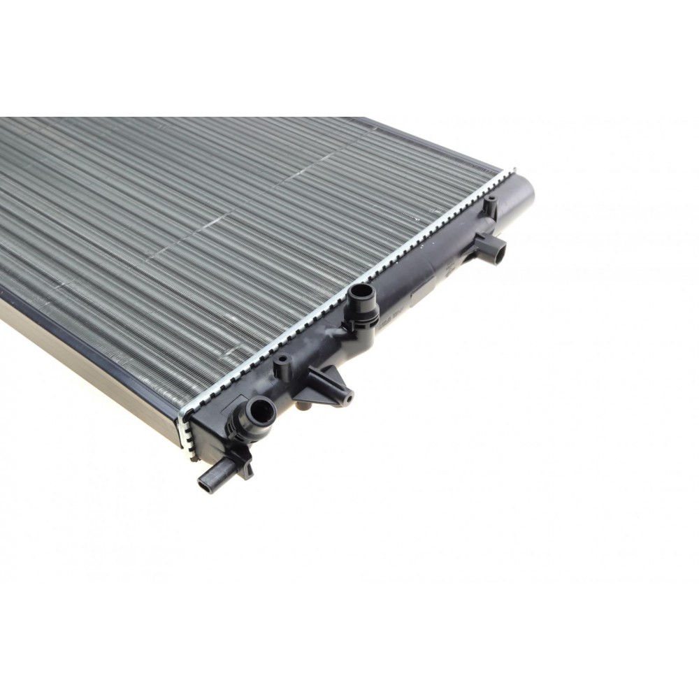 Радіатор охолодження VW Golf/Caddy 1.2TSI 10-