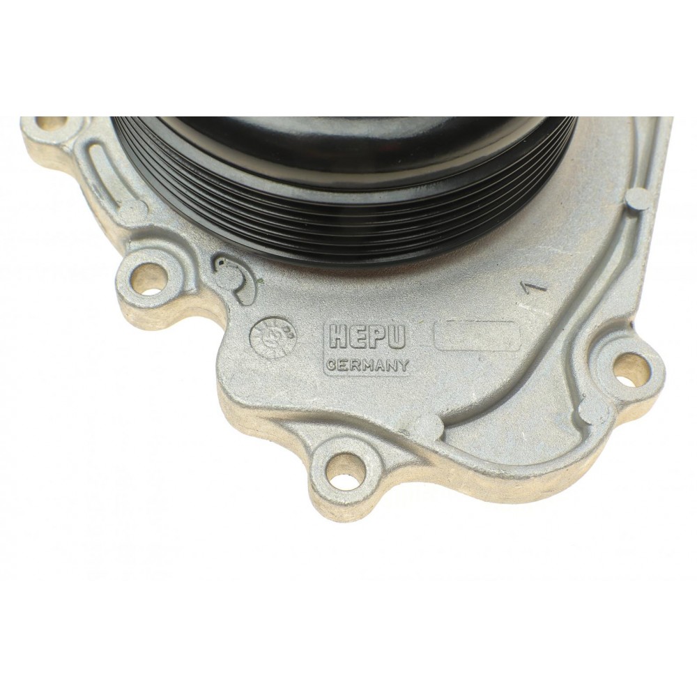 Помпа води MB C-class (W204/S204)/E-class (W212)/Vito (W447) (OM651) 08-